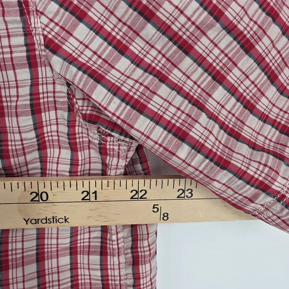 The North Face Shirt Mens Medium Short Sleeve Vented Fishing Hiking Button Up
